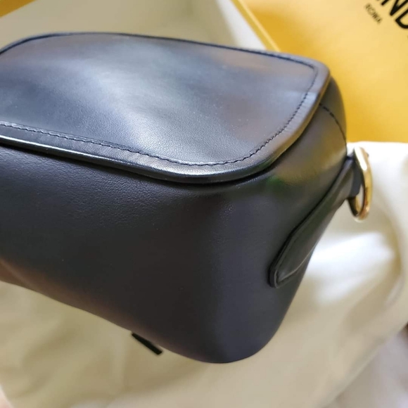 Fendi Camera Bag - Picture 4 of 9